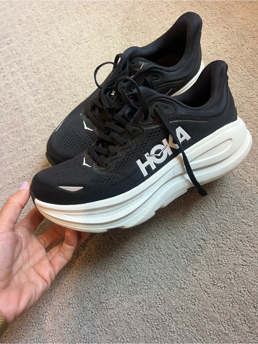 Hoka Bondi 9 Women's Black and White Platform Running Sneakers size 8.5